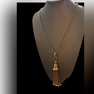 Elegant Gold Tassel Pendant Gain Station Necklace - vintage 1960’s